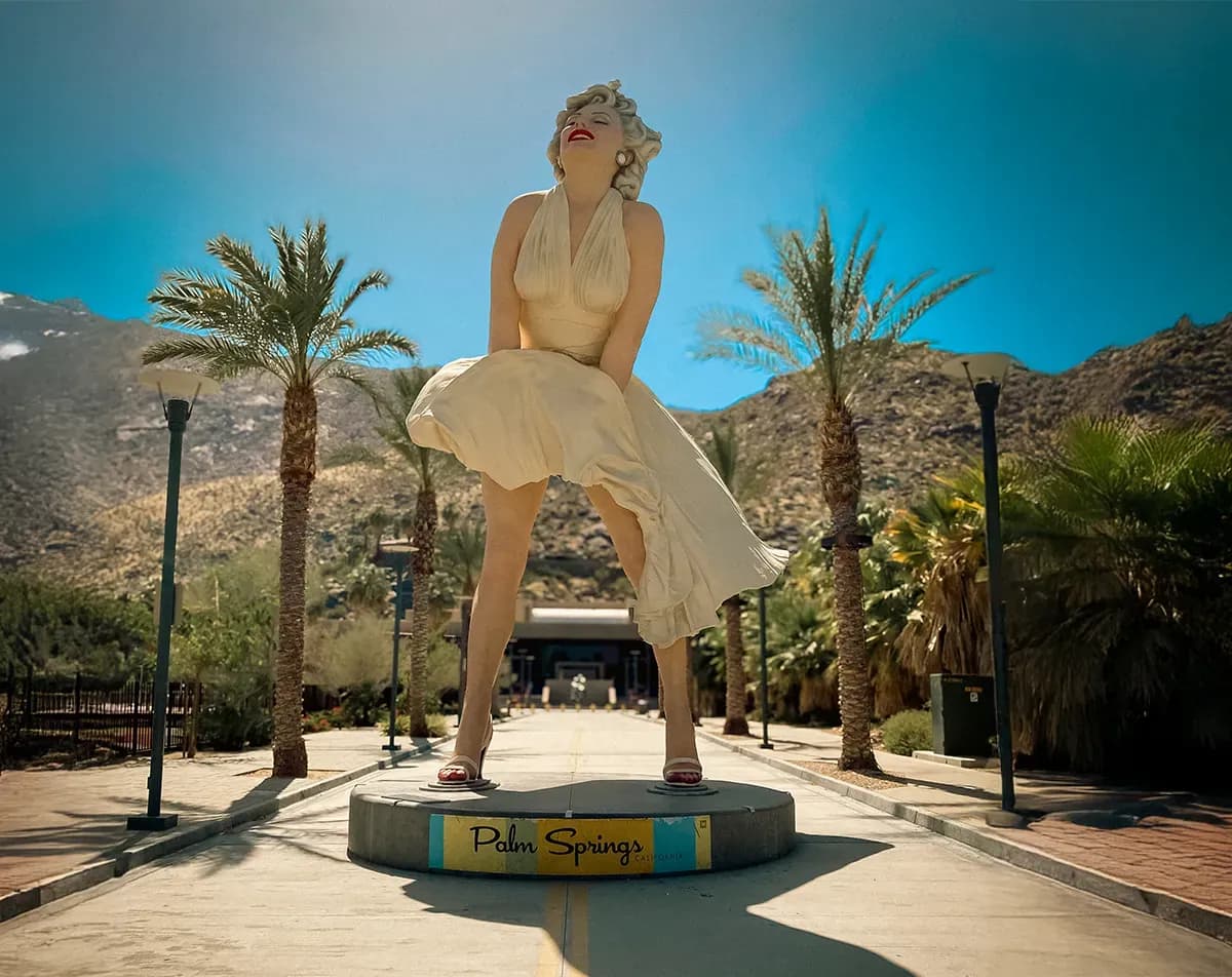 Marylin Monroe Statue in Palm Spring, California